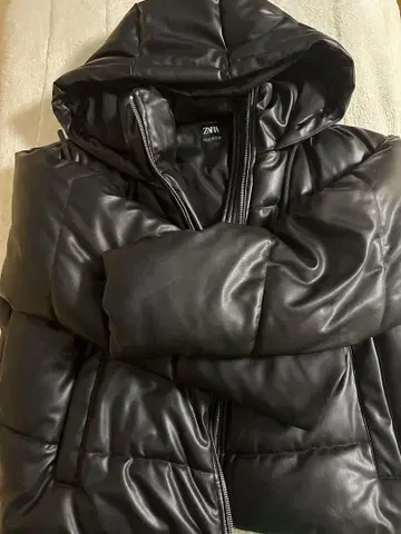 ZARA 블랙 자켓