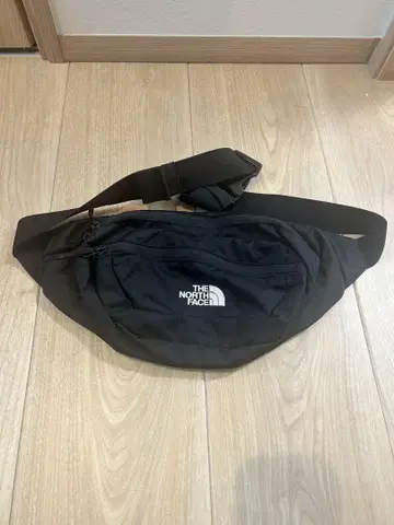THE NORTH FACE 바디백 블랙
