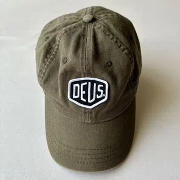 DEUS 캡 카키