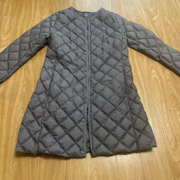UNIQLO 그레이 울트라 라이트 다운 다운 자켓 M 다운 코트