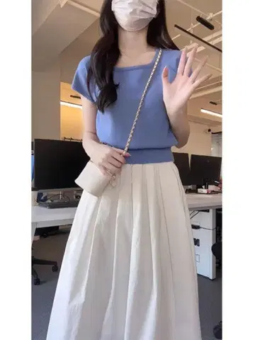 파랑 슬리브리스 니트탑