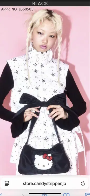 캔디스트리퍼 Hello Kitty 리본 포함 토트백 블랙