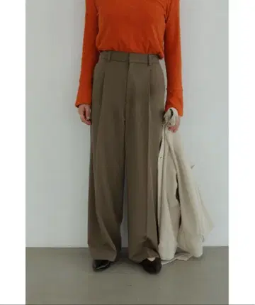 MANOF / BASIC LOOSE STRAIGHT PANTS
