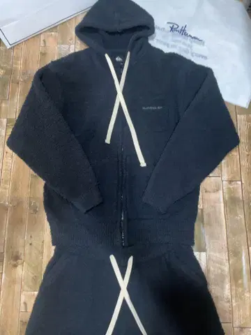 [ 론 헤르만 구매 ] Quiksilver 플리스 셋업 블랙 M