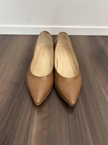 ODETTE E ODILE 오데트 에 오딜 브라운 펌프스