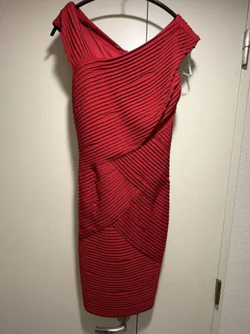 TADASHI SHOJI XXS 무릎 아래 원피스