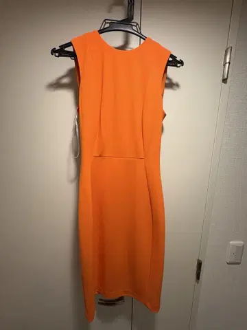 캘빈 클라인 오렌지 슬리브리스 원피스 사이즈 2
