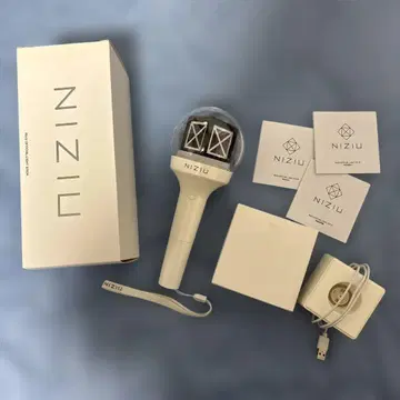 NiziU 공식 응원봉