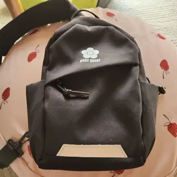 MARY QUANT 블랙 백팩
