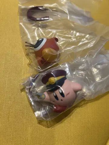 별의 커비 스크런치 놀이 한큐 기차 가챠가챠 커비 와들두