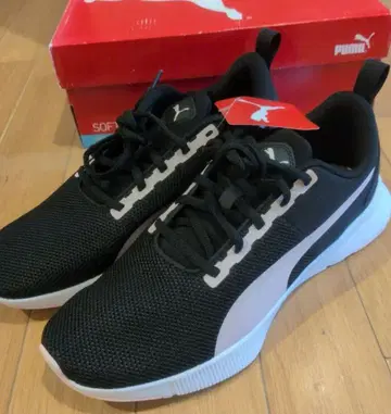 새상품 PUMA SOFTFOAM+ 스니커즈 25cm 블랙