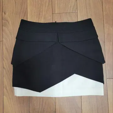 비지 비지 맥스아즈리아 타이트 스커트