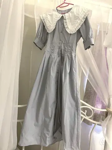 프릴 카라 부착 블루 그레이 롱 원피스