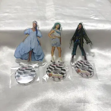 디센던트 라이즈 오브 레드 아크릴 스탠드 신데렐라 에라 울리아나
