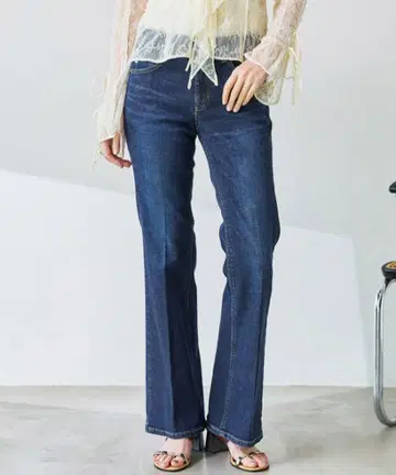다크 블루 부츠컷 데님