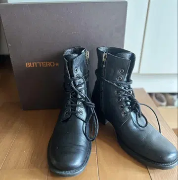 BUTTERO 블랙 가죽 워크 부츠 37 사이즈 상자, 수납 가방 포함