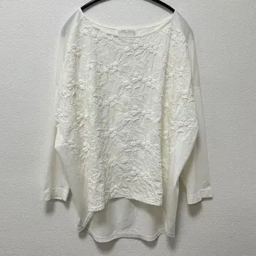 BEARDSLEY 비어즐리 프론트 자수 티셔츠 화이트 사이즈 1