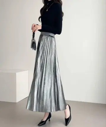 [ 미사용 새상품 ) 아비도쿄 샤이니 플리츠 스커트