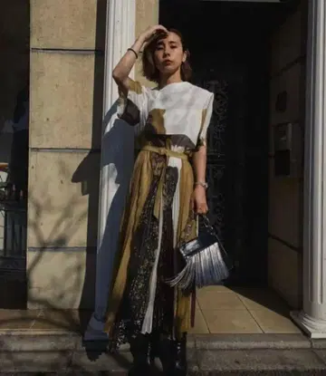 아메리빈티지 FUDE ART PLEATS DRESS