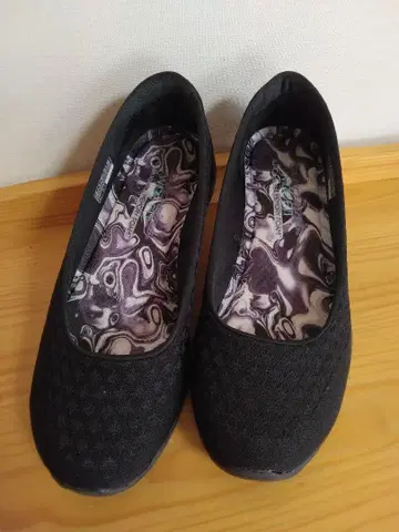 새상품급 Skechers 블랙 플랫 발레 슈즈