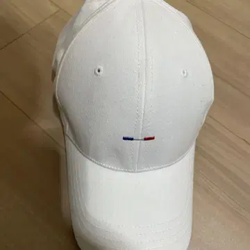 화이트 캡 파랑빨강 자수