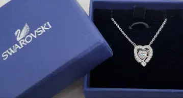 Swarovski 하트 모양 목걸이 펜던트