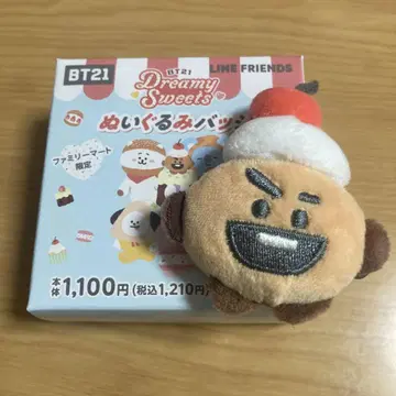 BT21 인형 배지
