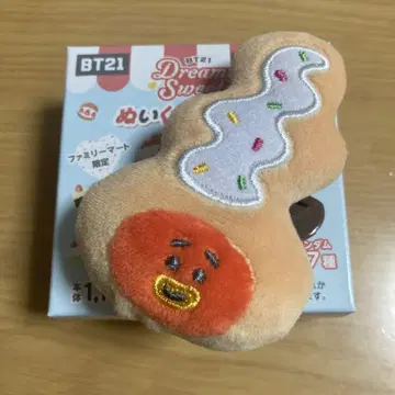 BT21 인형 배지 TATA 훼미리마트 한정판