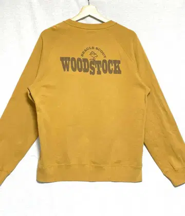 유니클로 x 피넛 콜라보 맨투맨 WoodStock