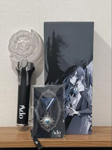 [Ado] [모나리자의 옆얼굴] 응원봉 & VIP 한정판 굿즈