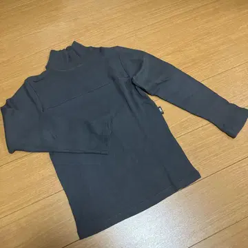 에네스베 리브 터틀넥