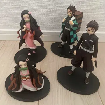 귀멸의 칼날  피규어 카마도 탄지로 네즈코 세트 작아진