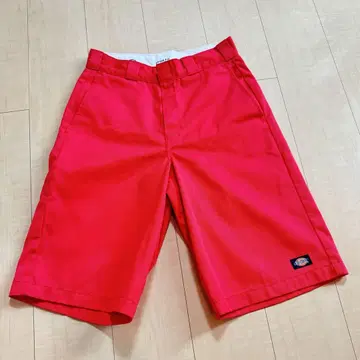 Dickies 하프 팬츠 loosefit 타입