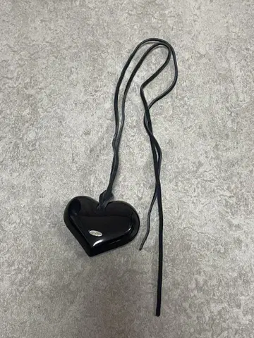 DKNY 목걸이 가죽 목걸이 끈 목걸이 빈티지