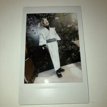 O-MENZ 랜덤 폴라로이드 반야