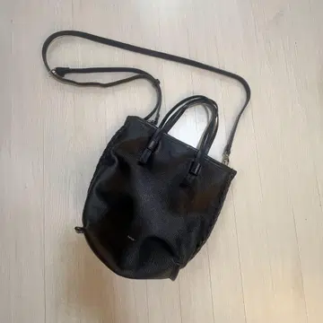 nouer 블랙 가죽 숄더백