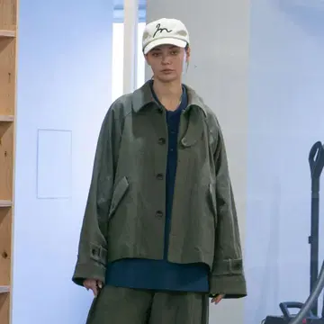 my beautiful landlet 숏 래글런 블루종 자켓