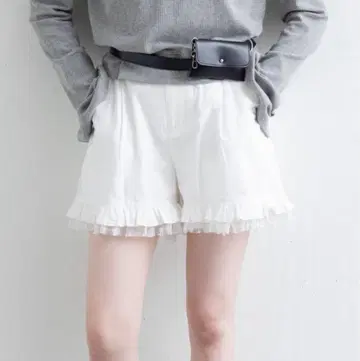 카스타네 더블 프릴 숏팬츠