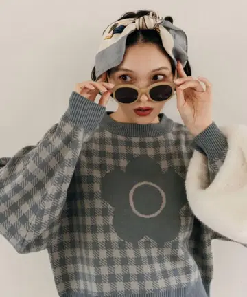 MARY QUANT 디자인 자카드 니트 블루 계열