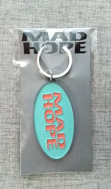 MAD HOPE 키링