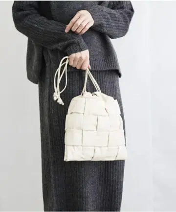 BEAMS HEART 아이보리 복조리형 숄더백