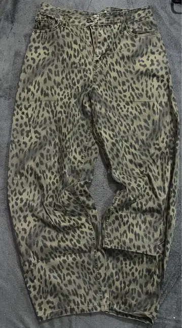 한국 셀렉 레오파드/표범 무늬 데님 와이드 팬츠
