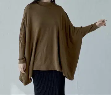 미개봉 miette 하이넥 풀오버 안티카 좋아하는 분께 추천