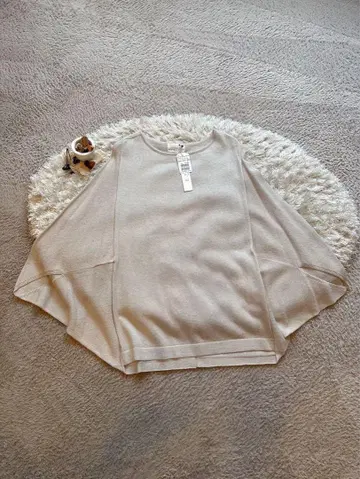 가격 인하! soeur7 야마다야 베이지 플레어 슬리브 니트 38 9호