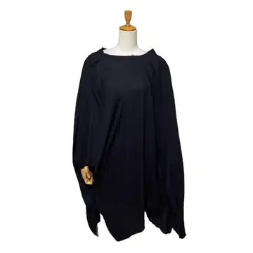 S'YTE Black tops