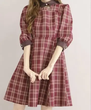 티티앤코 데콜테 오픈 체크 원피스