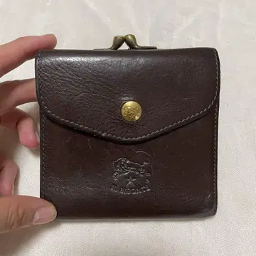 새상품급 IL BISONTE 일비종떼 2단 접이식 지갑 가마구치