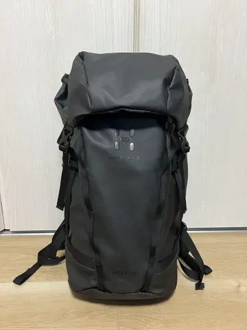 HAGLOFS KATLA 25 블랙 백팩