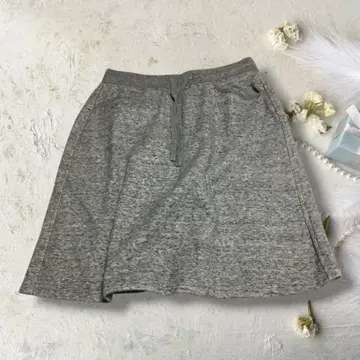 유니클로 UNIQLO 그레이 플레어 스커트 드로우 스트링 포함