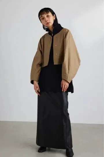 라운드 폼 자켓 STYLEMIXER
